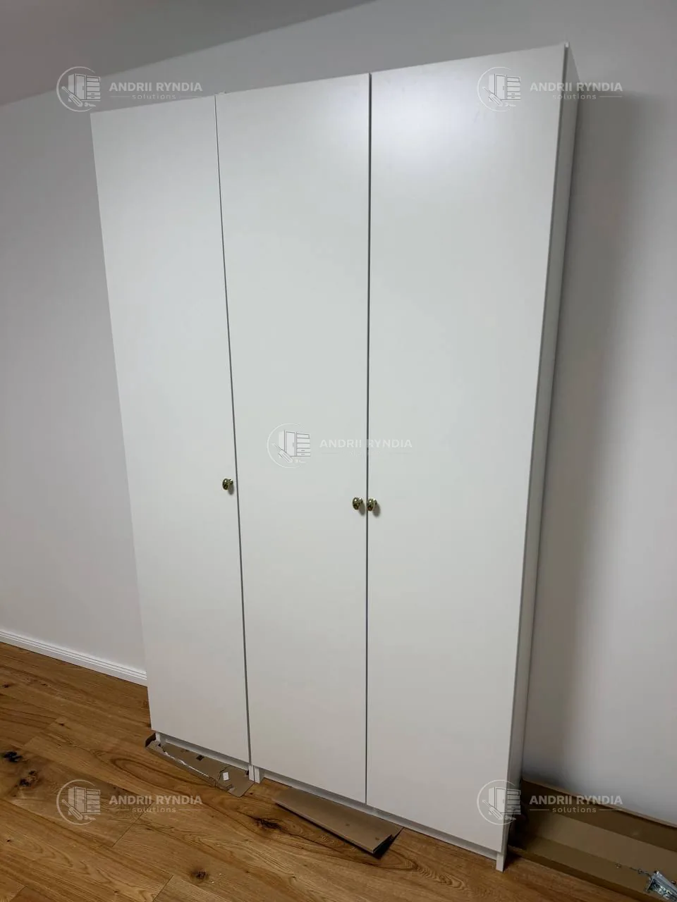 IKEA FONNES Kleiderschrank