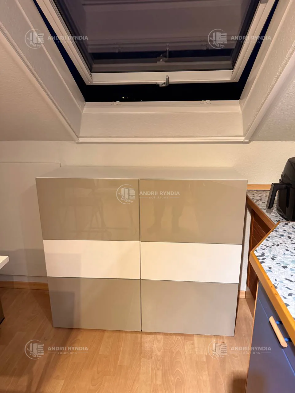 IKEA BESTÅ Schrank