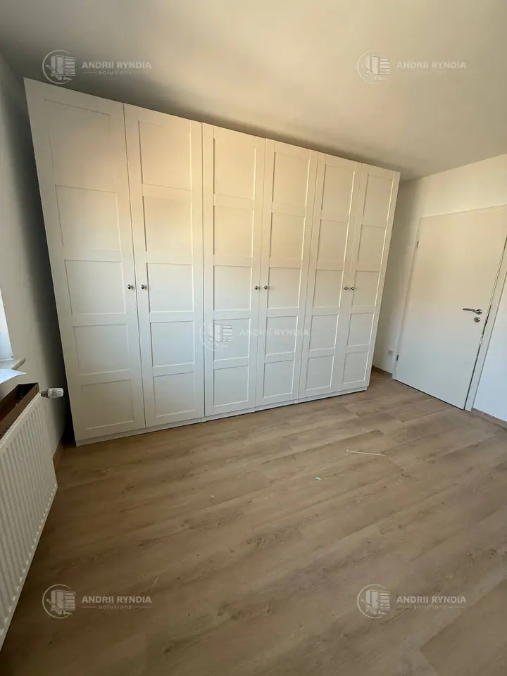 IKEA PAX · Kleiderschrank. Originalfoto der fertig montierten Möbel